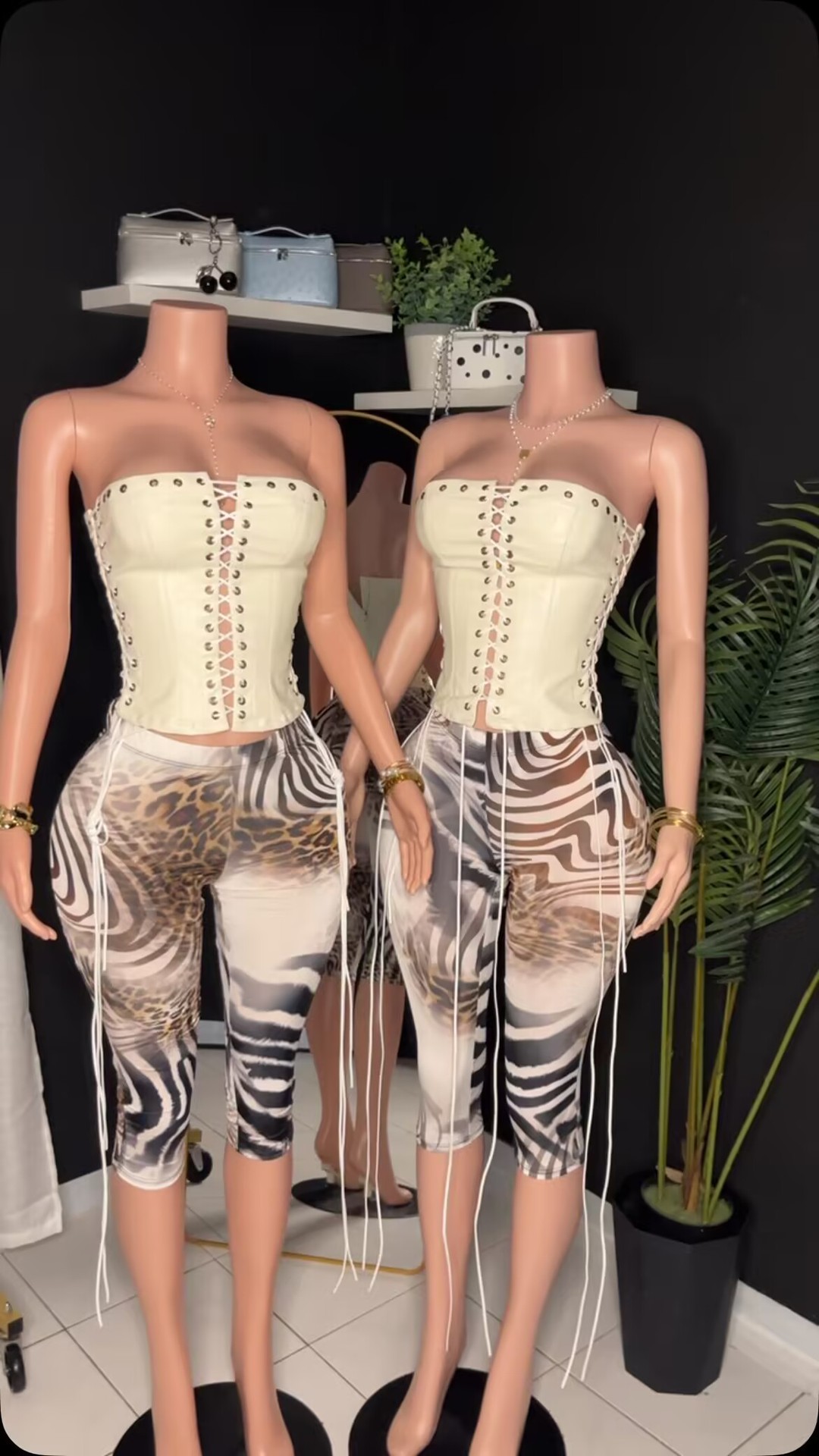 กางเกงคาปรีผ้าตาข่ายลายผสมเสือ - Zebra Tablet Accessories บทวิจารณ์และราคา